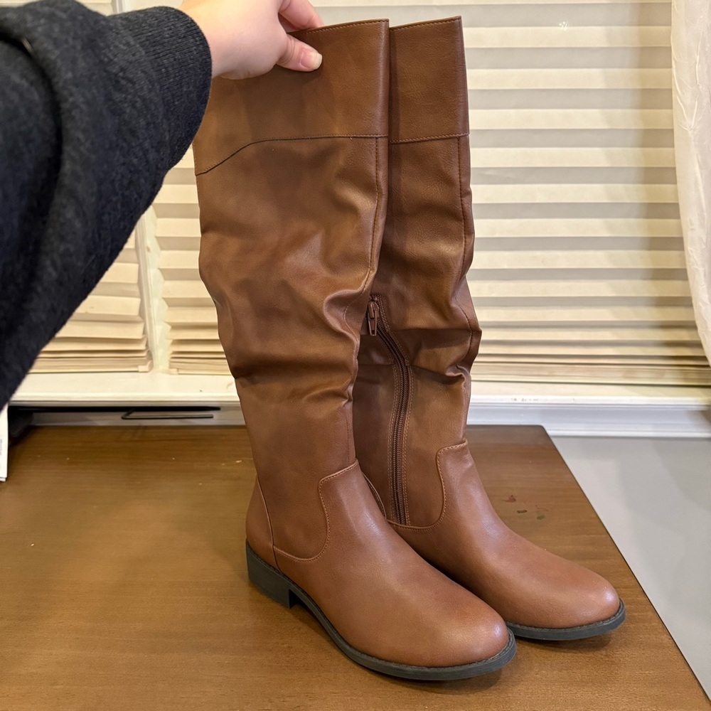 American Eagle Brown Women's Tall Boots Size 6.5
